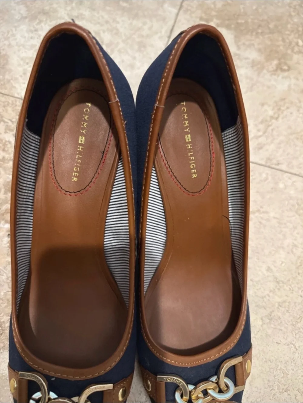 Tommy Hilfiger Navy and Brown Peep-Toe Heels with Gold Chain